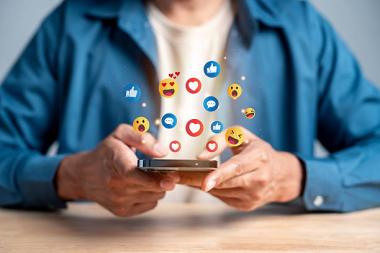 Solusi Interaksi Otentik Melalui Jasa Komentar dan Review Positif untuk Brand Digital