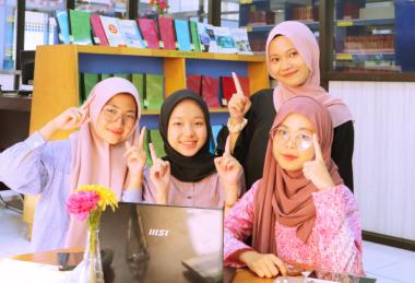 Landasan Karakter dan Etika di Informatika Ma'soem University: Visi "Cageur Bageur Pinter"