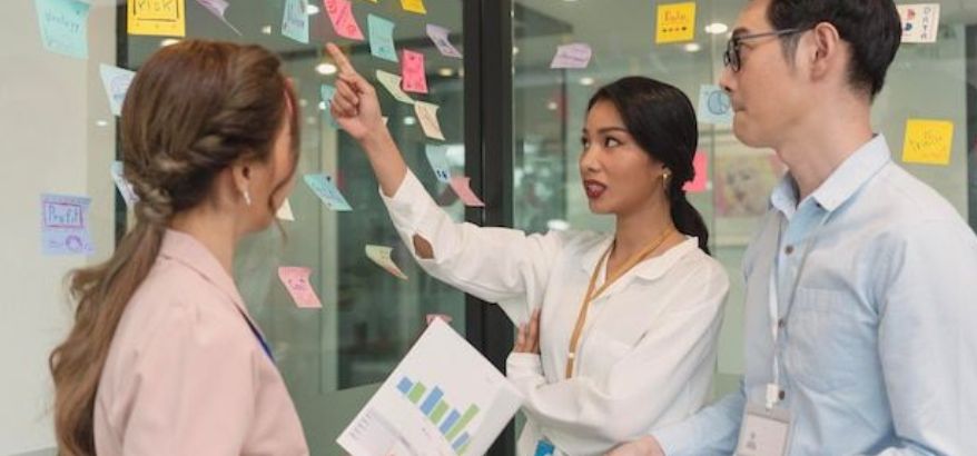 Dunia Kerja: Persiapan dan Strategi Sukses di Era Profesional