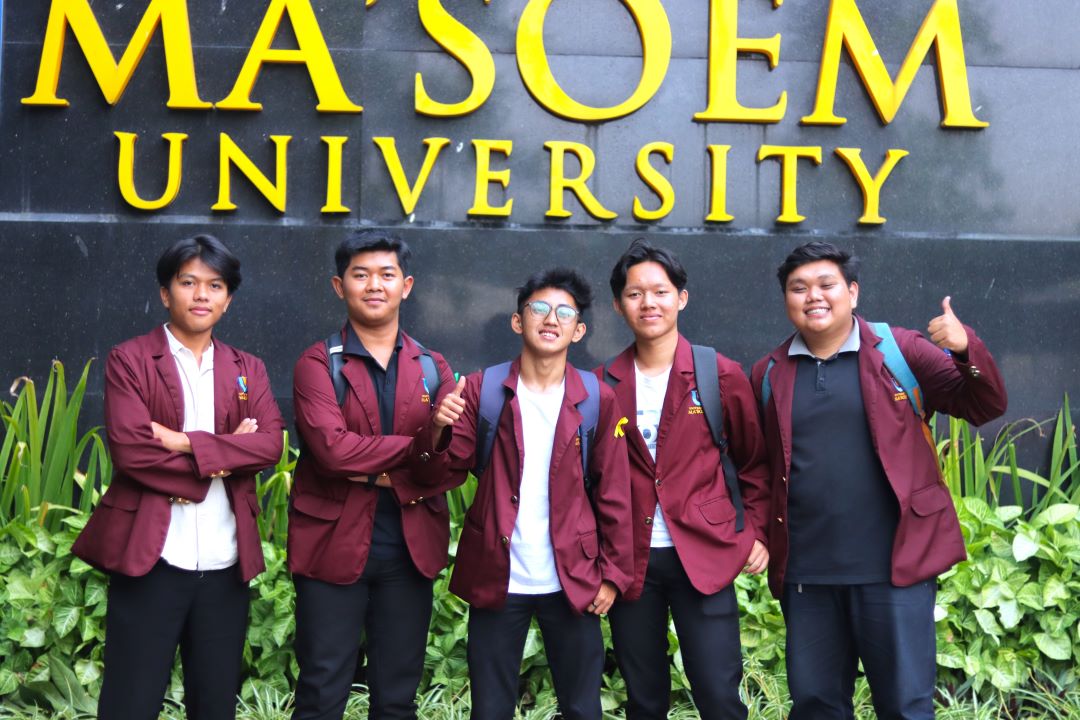 Dari Kampus ke Dunia Profesional: Kisah Inspiratif Asep Hadian Saputra, Lulusan Sistem Informasi yang Sukses Jadi MIS Specialist