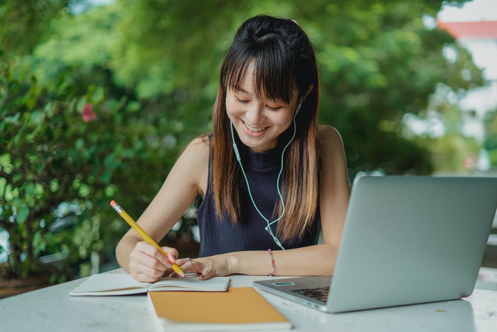 Strategi Review dan Analisis Kesalahan Soal Daily