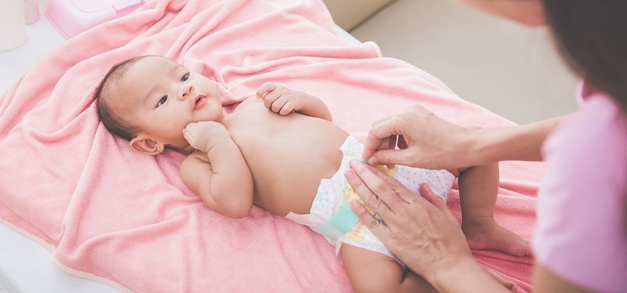 Ikuti Cara ini Agar Mengganti Popok Bayi Baru Lahir Selalu Aman dan Nyaman