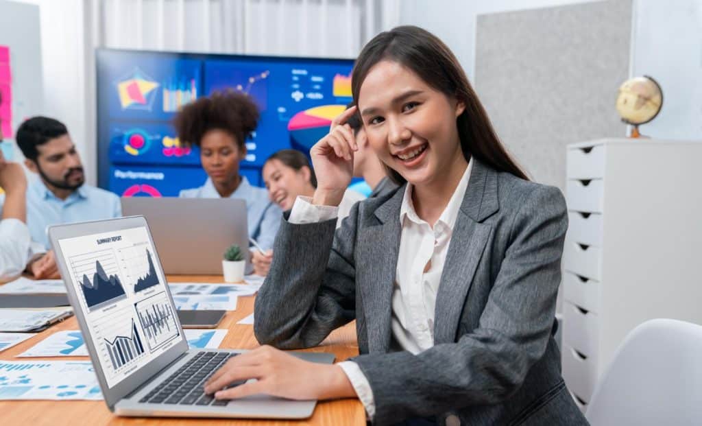 Promosi Sudah Aktif Tapi Penjualan Tetap Lambat? Ini Waktu Tepat Pakai Jasa Online Marketing