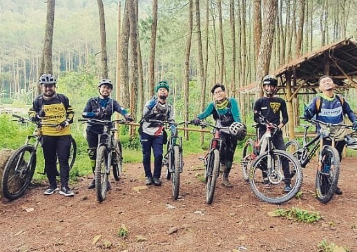 Manfaat Bergabung Dengan Komunitas Sepeda Gunung