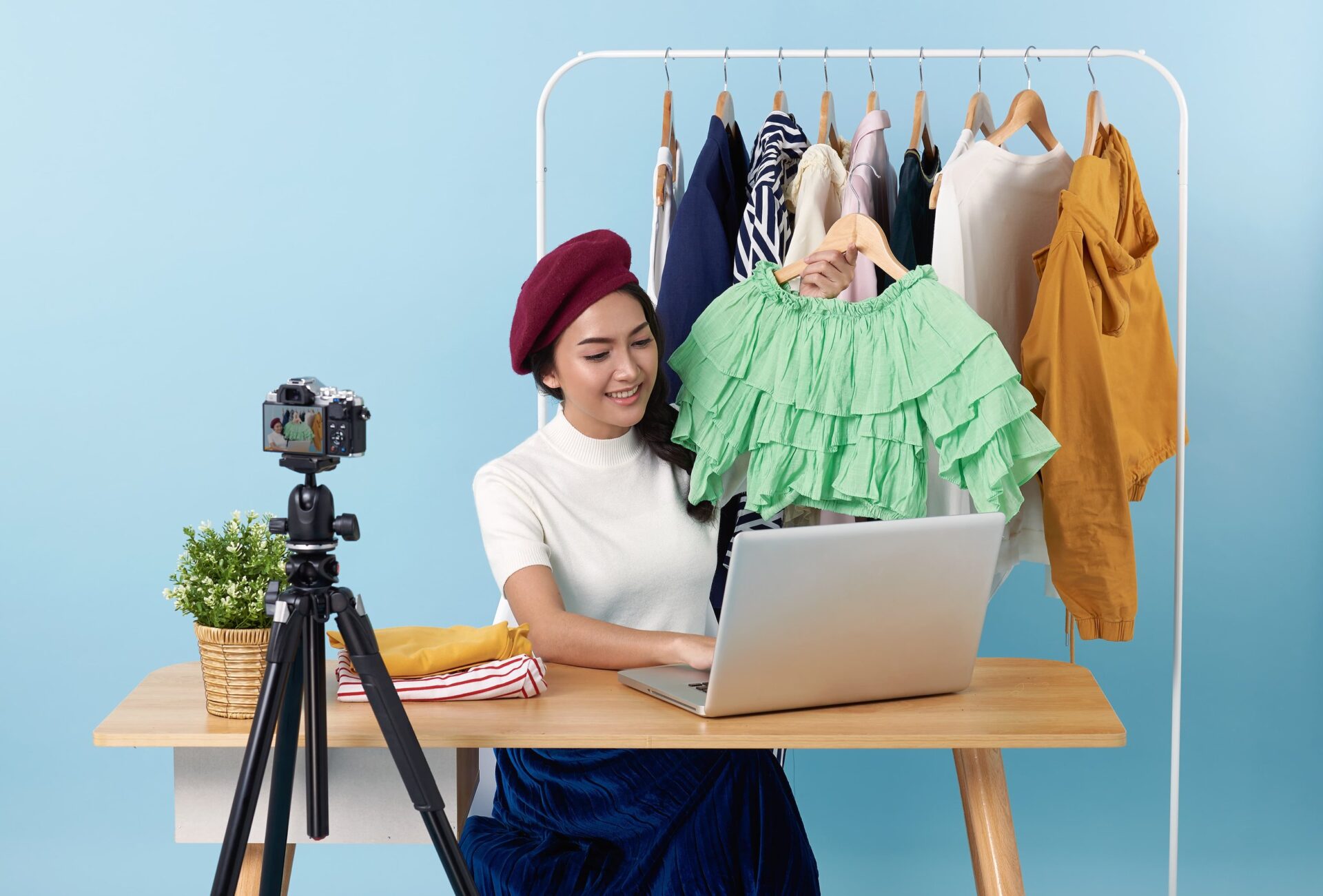 Tips Endorse Fashion di Sosmed: Memaksimalkan Potensi Brand Anda
