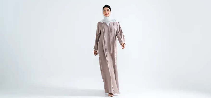 Warna-Warna Fashion 2025, Apa yang Akan Mendominasi Tahun Ini?