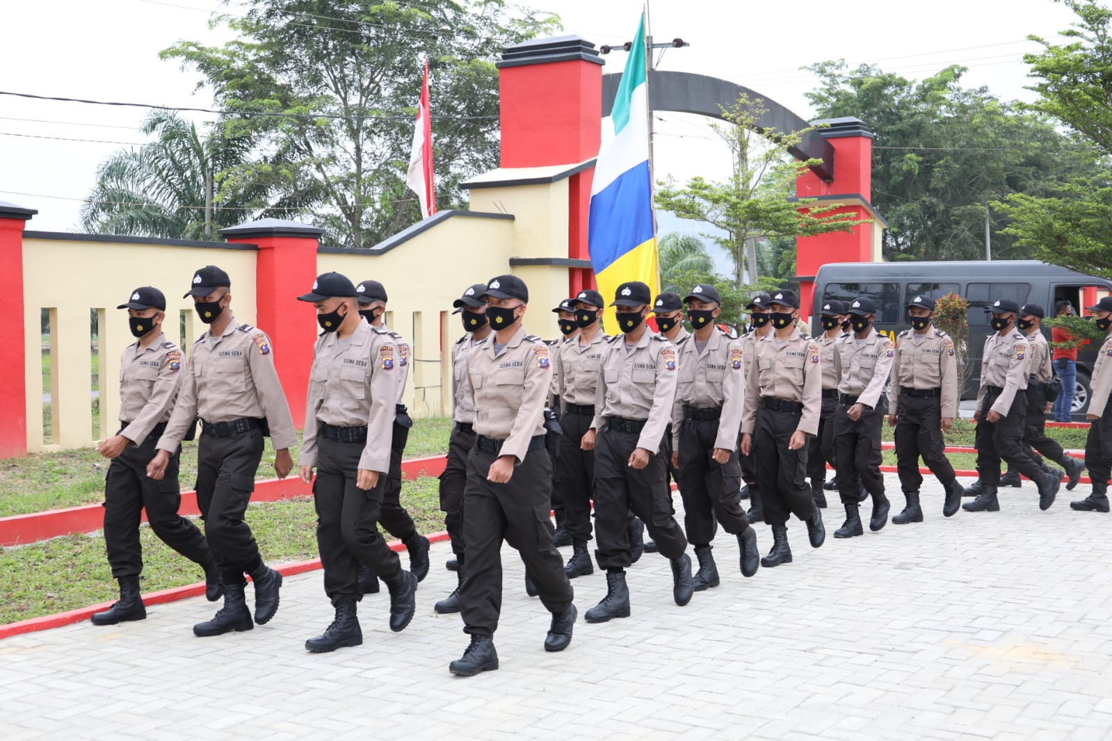 Perbandingan Hasil Tryout POLRI Tes Kemampuan Dasar Offline dan Online