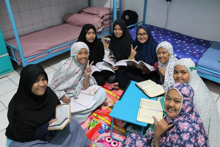 SMP Islam Favorit di Bandung dengan Program Tahfidz dan Pendidikan Karakter